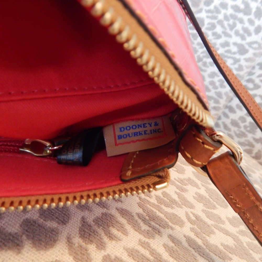 Dooney & Bourke Suki Crossbody Pink Croc NWT - Picture 12 of 16